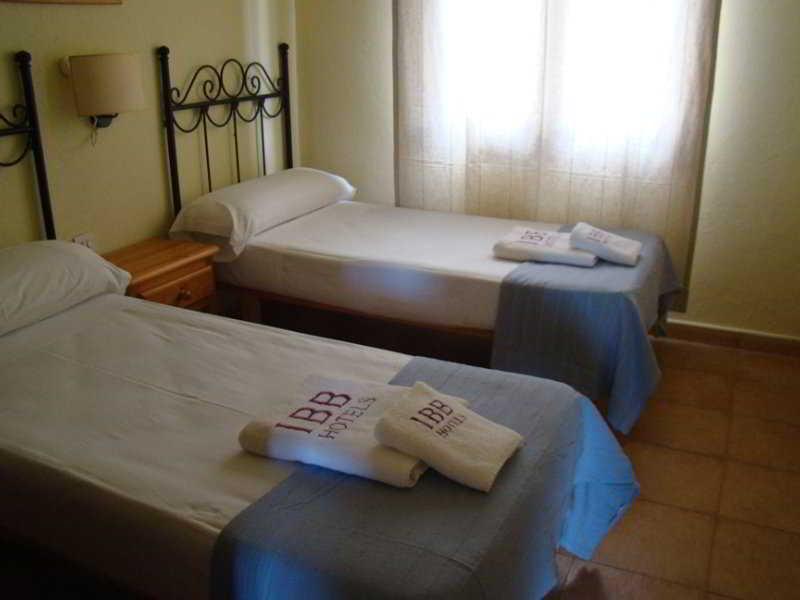 Apartamentos Binibeca Mar Екстериор снимка